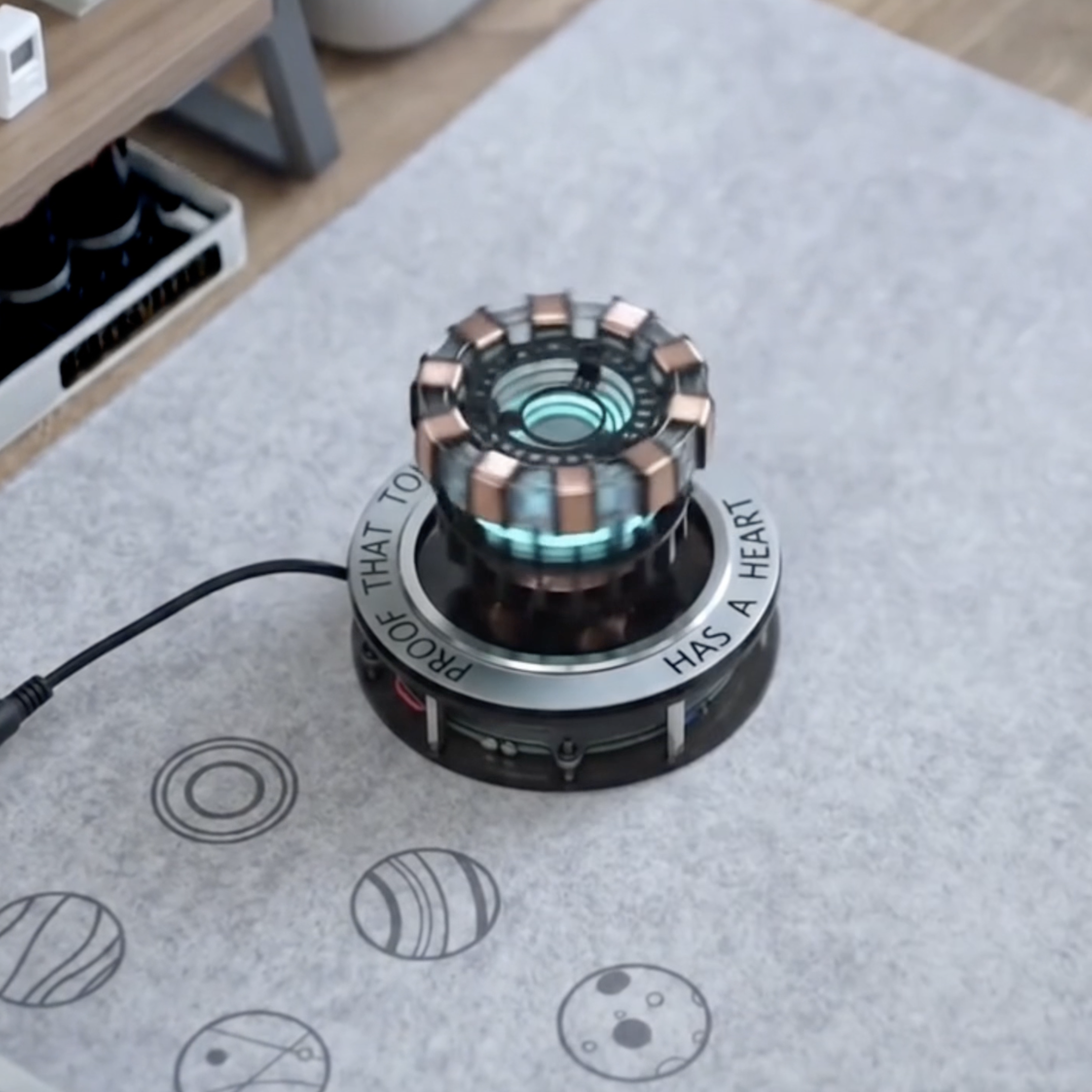 Amazon.co.jp: Lonyiabbi アークリアクター LED 浮遊ライト RGB